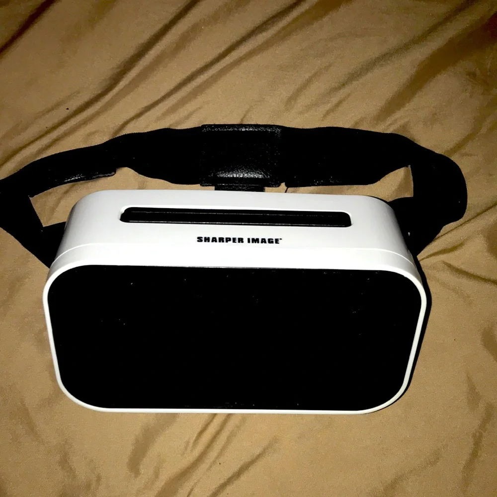 Sharper Image Virtual Reality Phone Goggles & Universal Phone Holder/Control